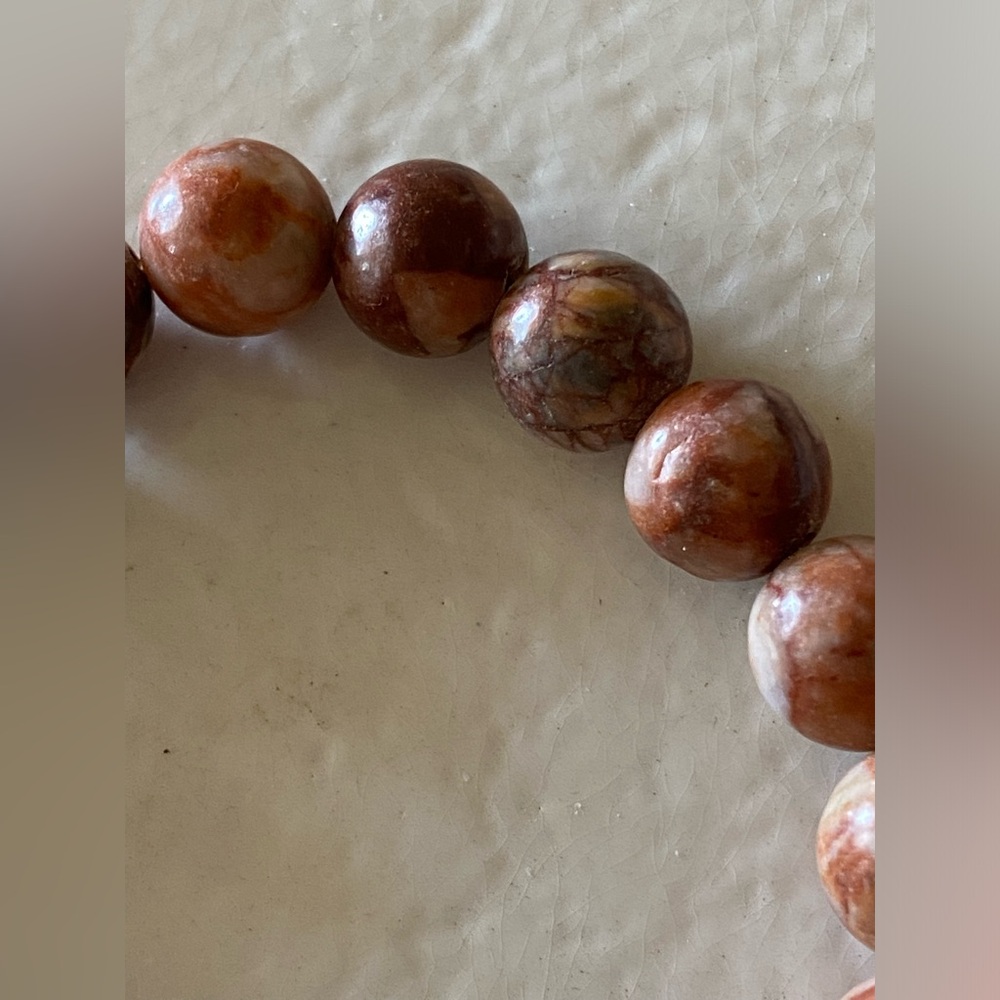 Shell & Jasper Bracelet - Picture 7 of 9